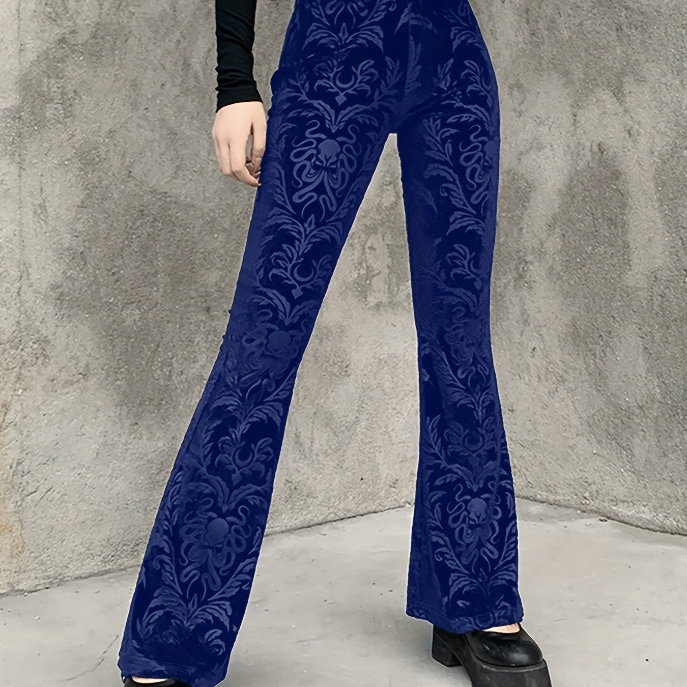 Yüksek bel kadife flare pantolon 🕊️✨ Vintage doku, güçlü duruş!