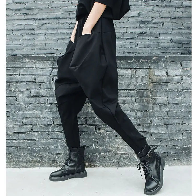 Düşük Klasik Kesim Harem Pantolon – Rahat Kalıp ve Cepli Tasarım